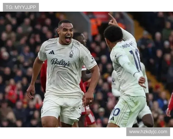 像边锋一样踢中锋：伊萨克的带球与突破能力