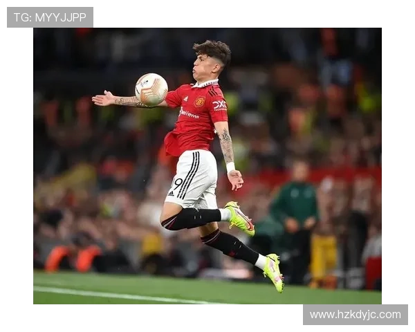 加纳乔 vs 拉菲尼亚:边路技术与冲击力对比分析 加纳乔 vs 拉菲尼亚:边路技术与冲击力对比分析