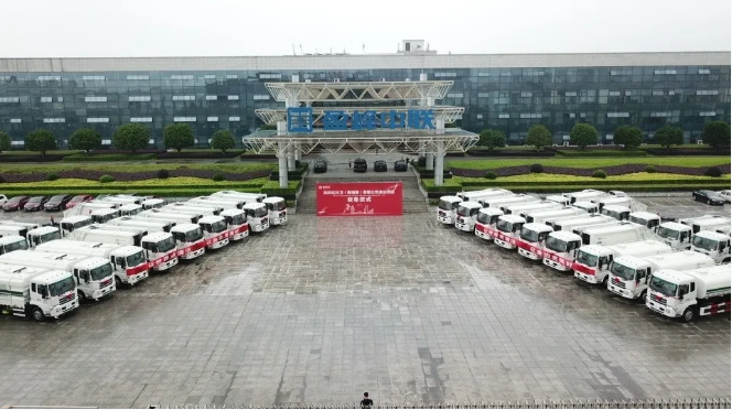 米兰·(milan)中国官方网站环境批量环卫装备发往柬埔寨，助力“一带一路”建设